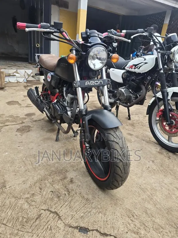 Motorcycle 2022 Black · Photo 1