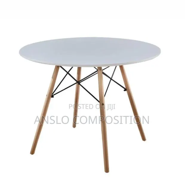 Rounded Marble Dinning Table · Photo 1