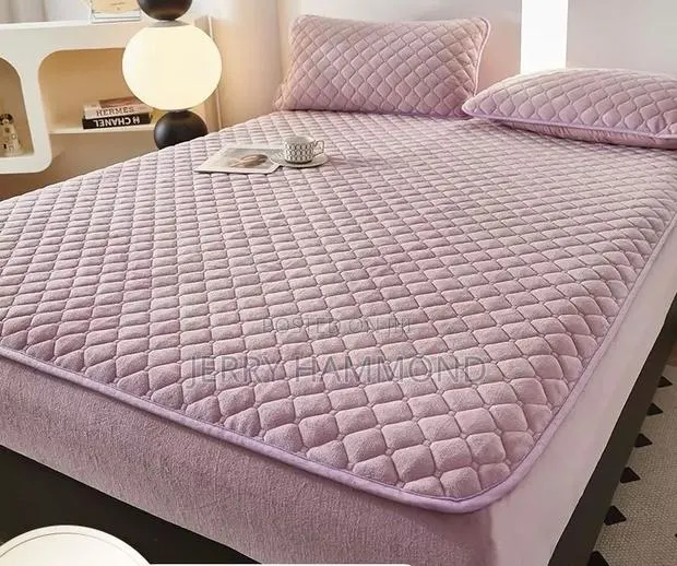 Qaulity Bed Cover · Photo 1