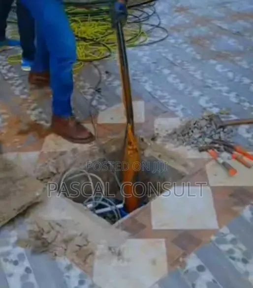 Borehole Repairs · Photo 1