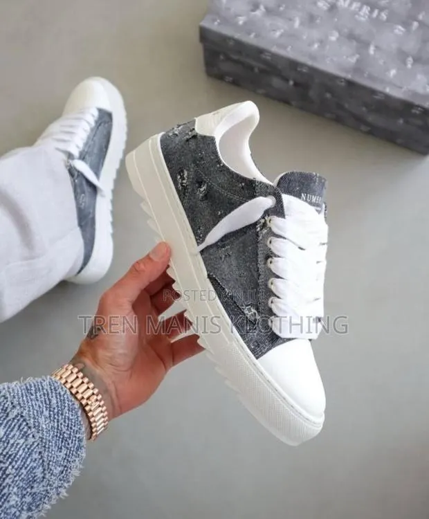 Numeris Jeans Blue Sneakers · Photo 1