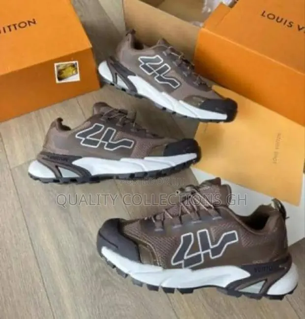 Louis Vuitton Brown Sneaker · Photo 1