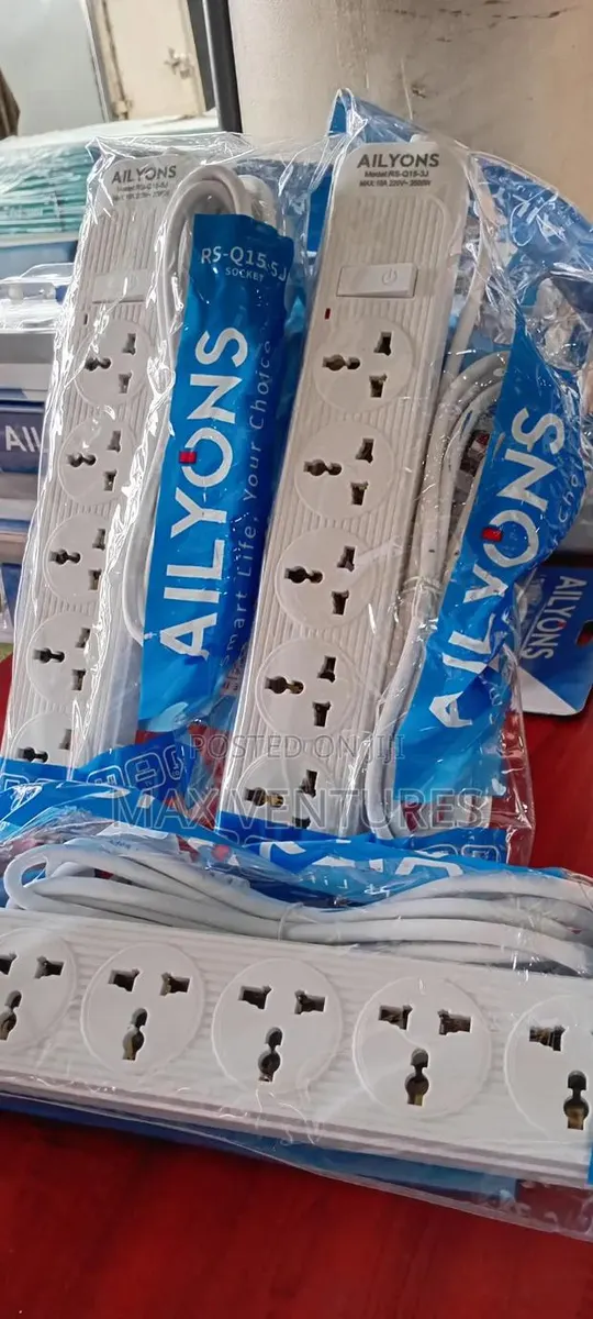 Ailyons 5-Way Power Extension Socket Fully Functioning · Photo 1