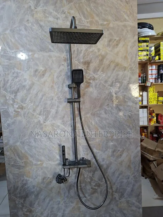 4 in 1 Piano Style Shower System (Cgh03) · Photo 1