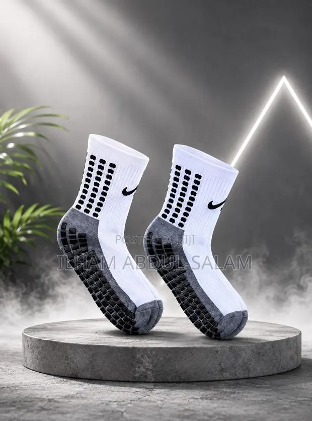 Grip Socks · Photo 1
