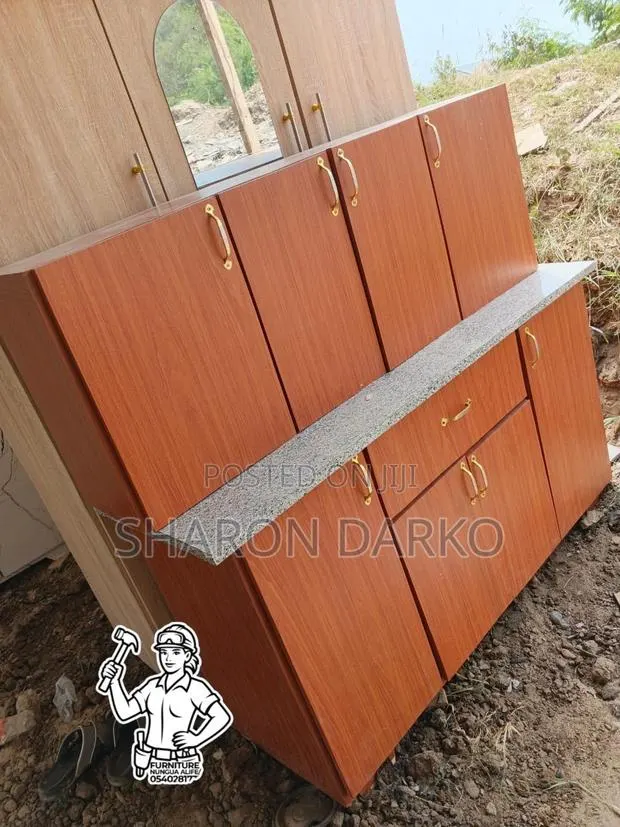 Kichen Cabinet Up and Down 5ft · Photo 1