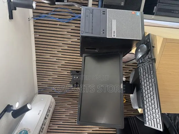 Desktop Computer Dell OptiPlex 3010 8GB Intel Core i3 HDD 500GB · Photo 1