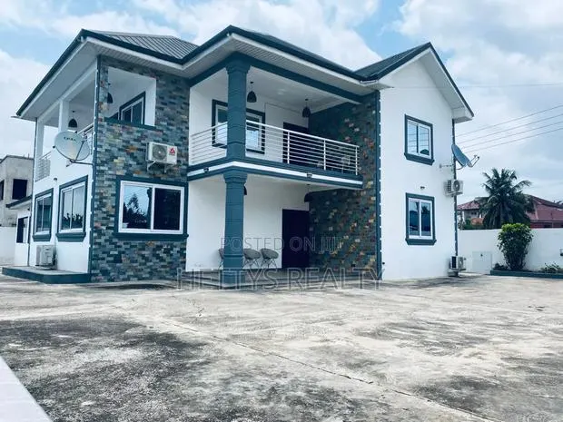 5bdrm House in North Legon for sale · Photo 1