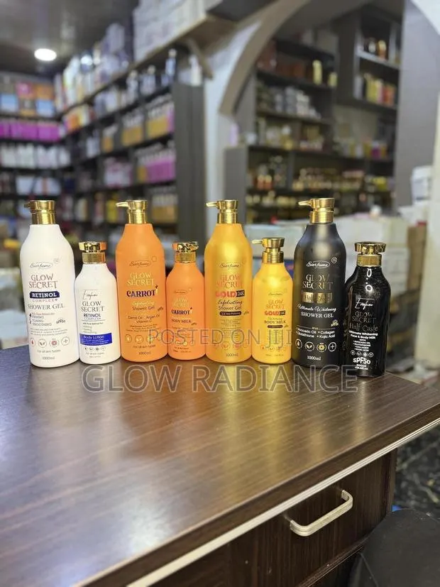 Glow Secret Lotion and Shower Gel · Photo 1