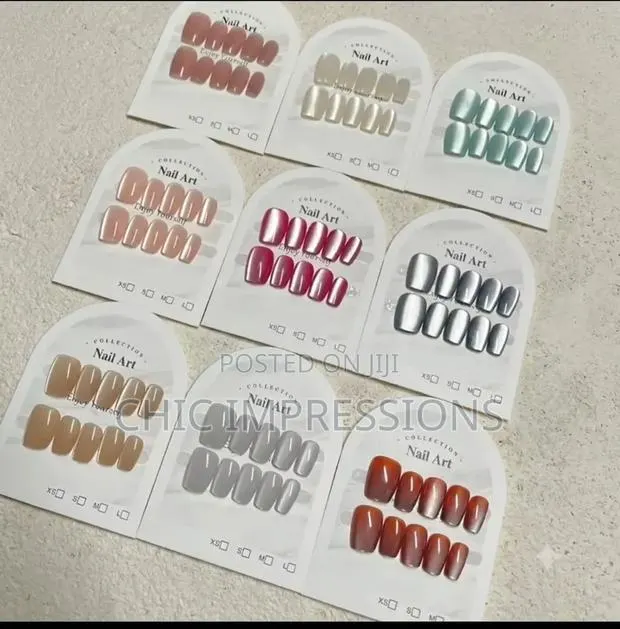 Cat Eye Press on Nails · Photo 1