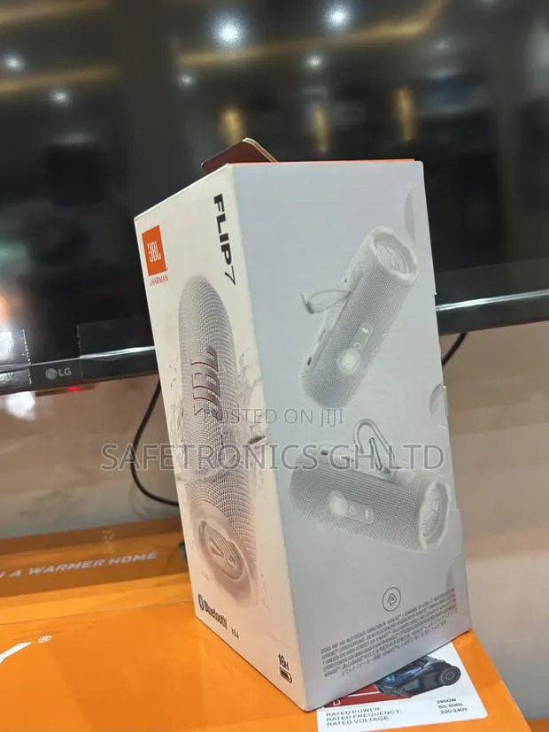 High Quality JBL * Grey Flip 7 Bluetooth Speaker · Photo 1