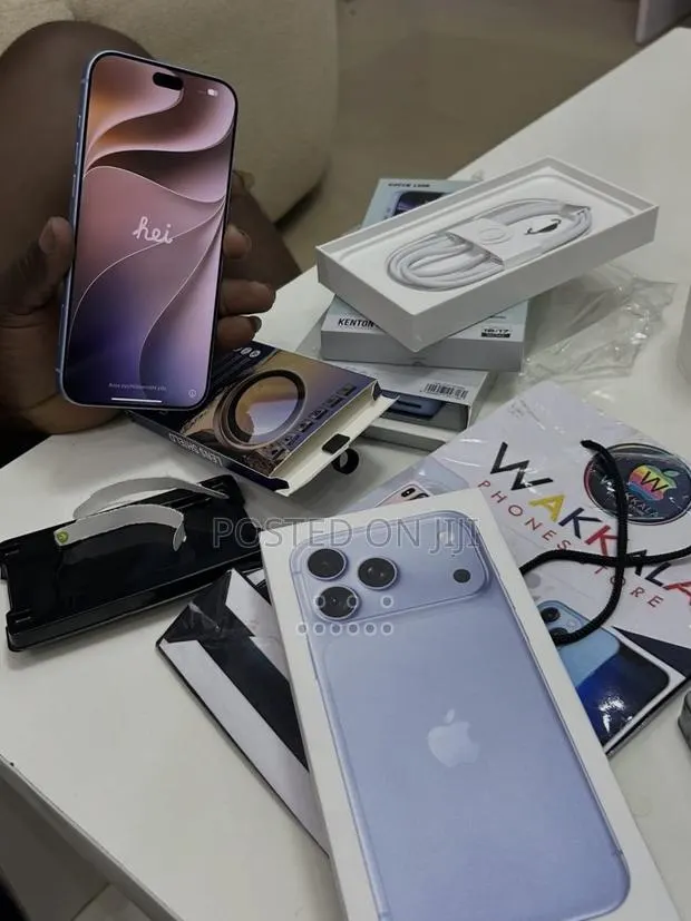 New Apple iPhone 18 Pro Max 256 GB Blue · Photo 1