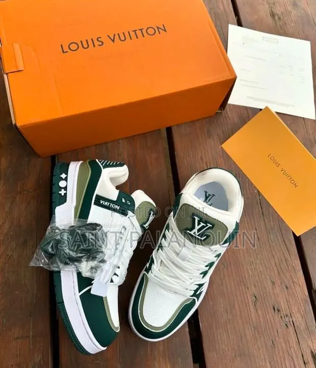 Vuitton Sports Wear · Photo 1
