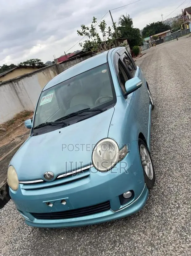 Toyota Sienta 1.5 AWD 2007 Blue · Photo 1