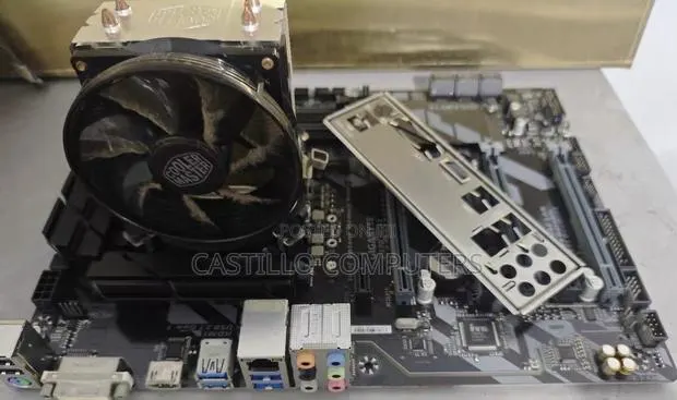 I5 8500 + Gigabyte Z370 · Photo 1