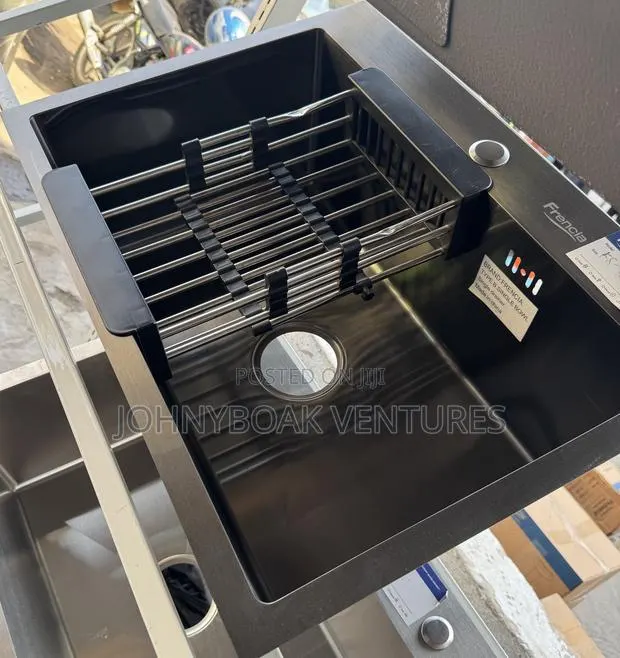 Black Kitchen Sink Complete With Tap · Photo 1