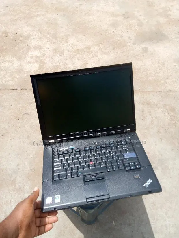 New Laptop Lenovo ThinkPad T450 4GB Intel Celeron HDD 160GB · Photo 1