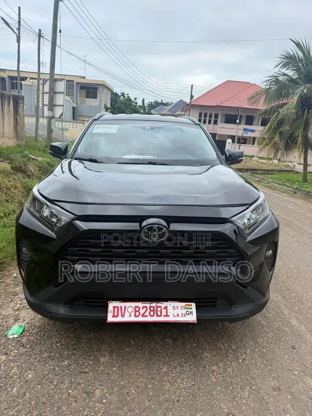 Toyota RAV4 2019 Black · Photo 1