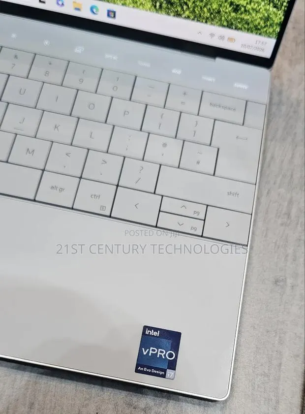 Laptop Dell XPS 13 9320 16GB Intel Core i7 SSD 512GB · Photo 1