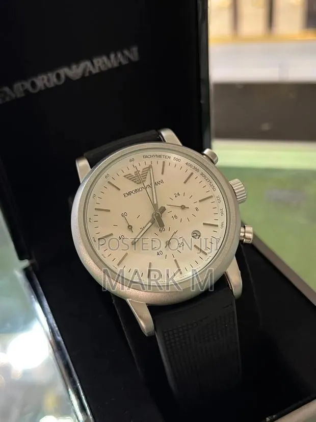 Armani Unisex Watch · Photo 1
