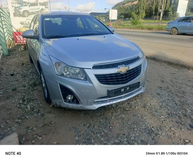 Chevrolet Cruze 2014 Silver · Photo 1