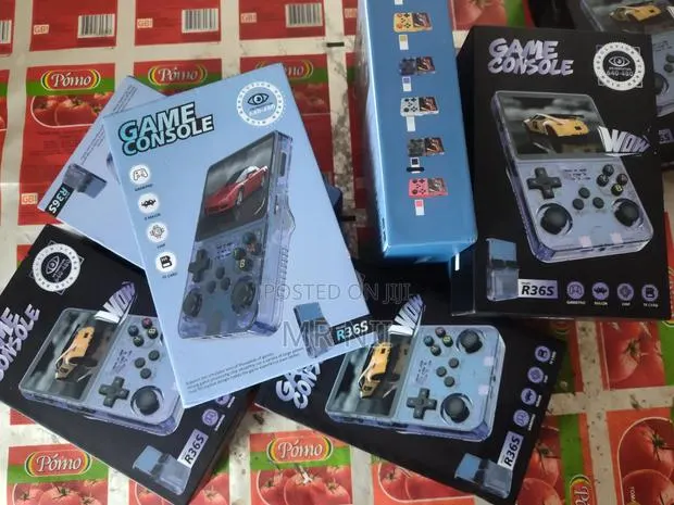 R36S Retro Handheld Console · Photo 1