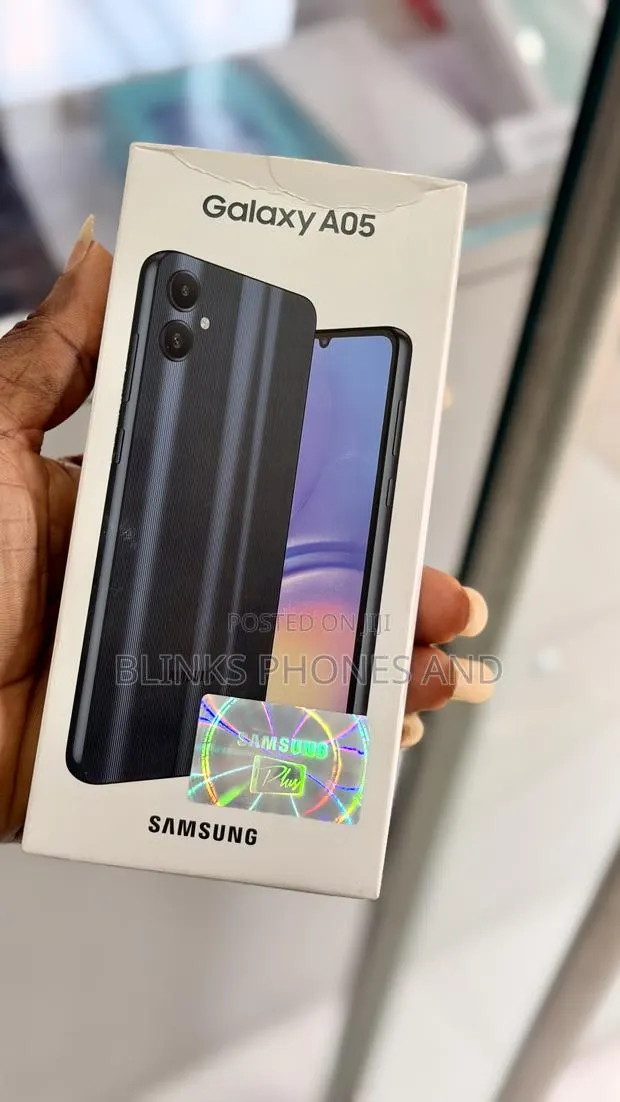 New Samsung Galaxy A05 128 GB Blue · Photo 1