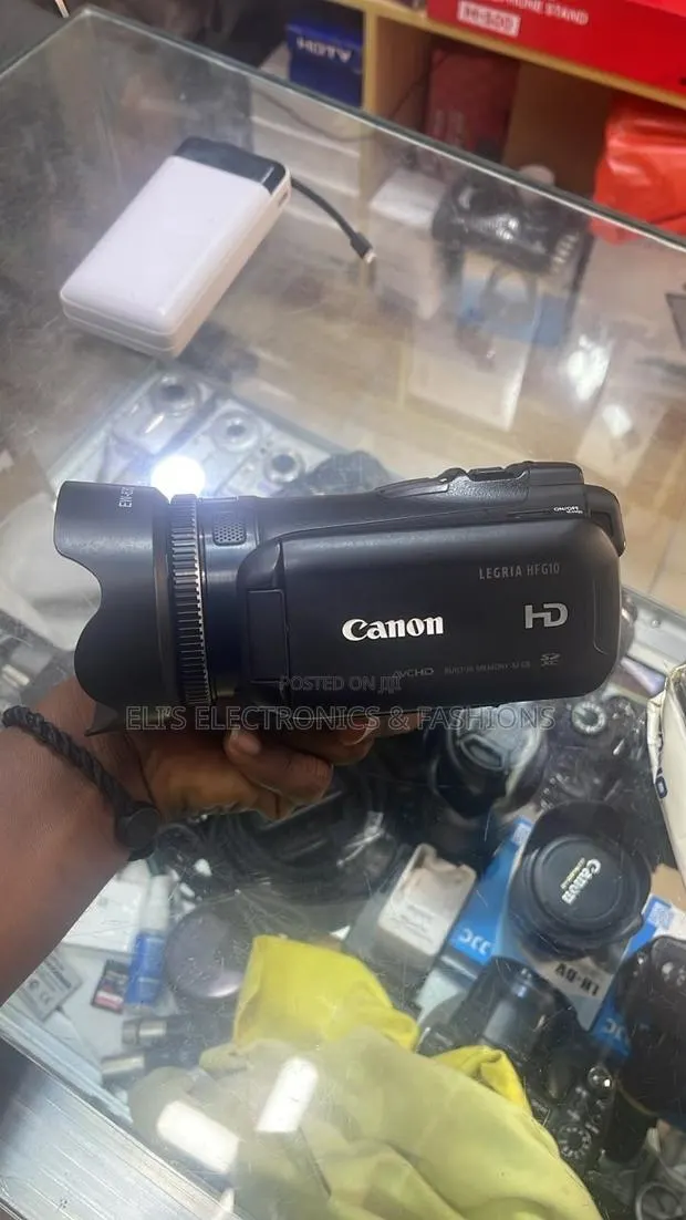 Used Cannon Legria Hf G10 Video Camera · Photo 1