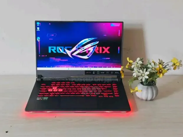 New Laptop Asus ROG Strix G16 G614 16GB AMD Ryzen 7 SSD 512GB · Photo 1