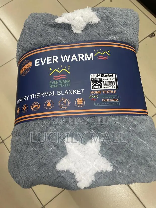 Luxury Thermal Blanket · Photo 1