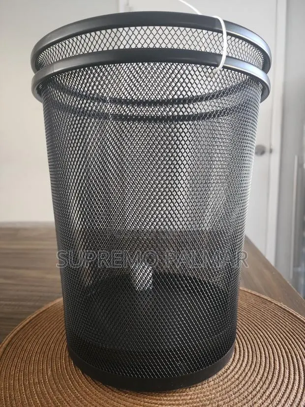 Mesh Dustbin · Photo 1