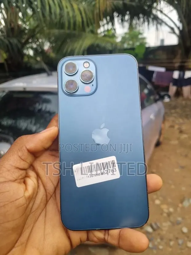 Apple iPhone 12 Pro Max 128 GB Blue · Photo 1