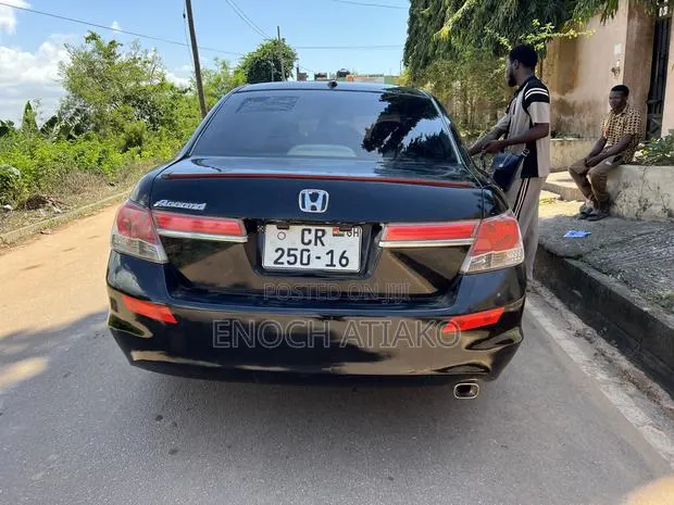 Honda Accord 2012 Black · Photo 1
