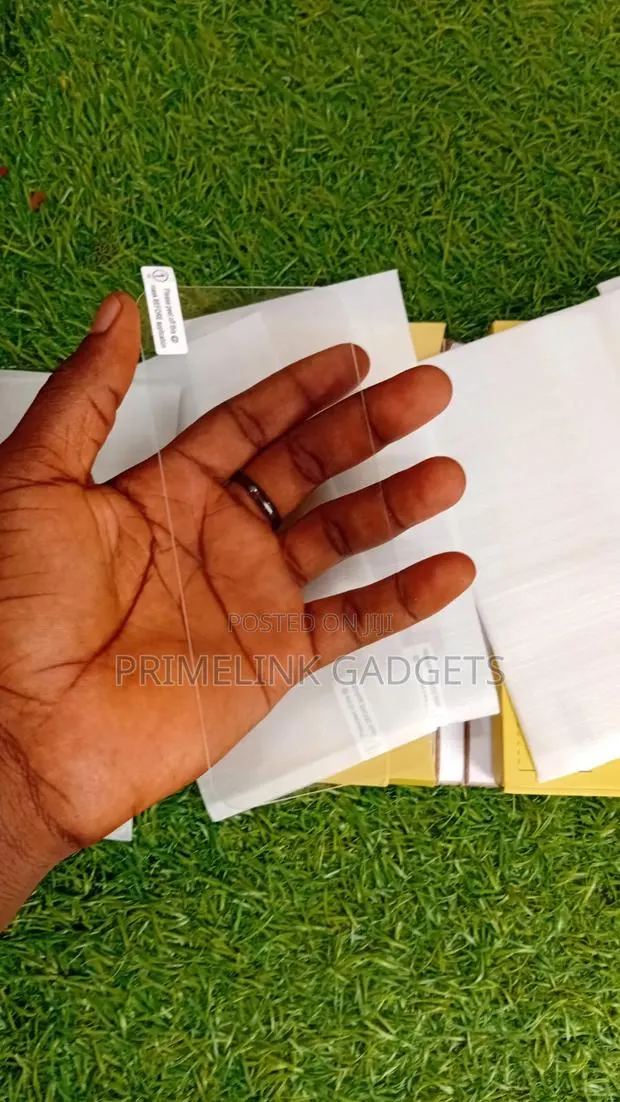 Google Pixel 9,9pro,9 Pro Xl and 10 Transparent Screen Protector · Photo 1