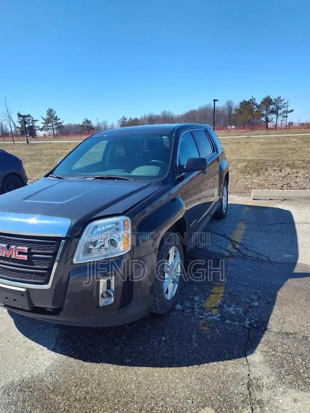 GMC Terrain SLE-1 AWD 2015 Gray · Photo 1