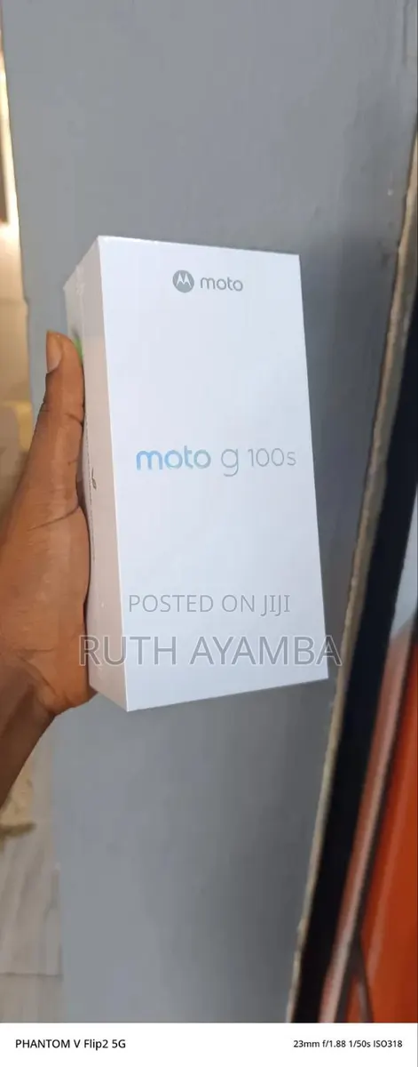 New Motorola Moto G86 5G 256 GB Gray · Photo 1