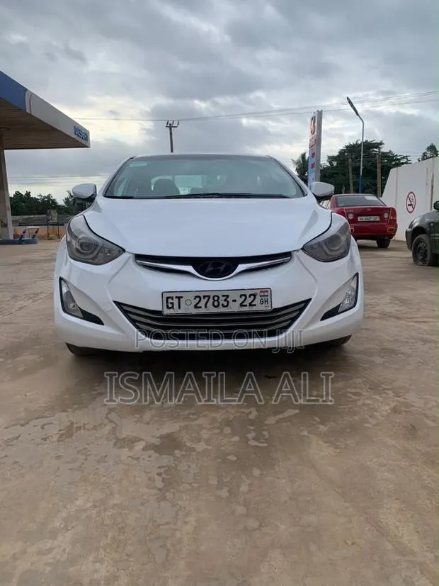 Hyundai Elantra Limited 4dr Sedan (1.8L 4cyl 6A) 2014 White · Photo 1