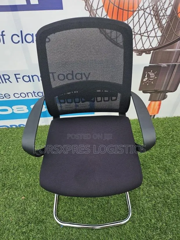 Non Revolving Chair · Photo 1