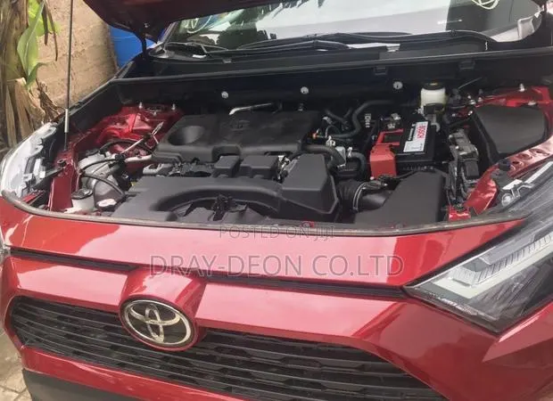 New Toyota RAV4 XLE AWD 2023 Red · Photo 1