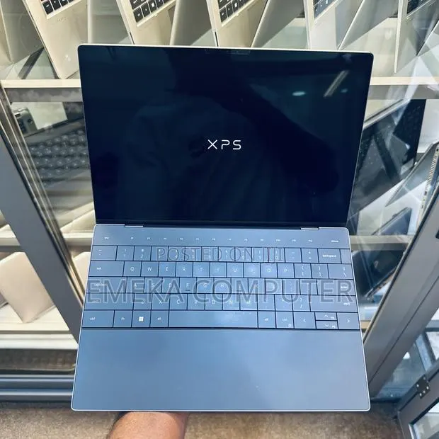Laptop Dell XPS 13 16GB Intel Core i7 SSD 512GB · Photo 1