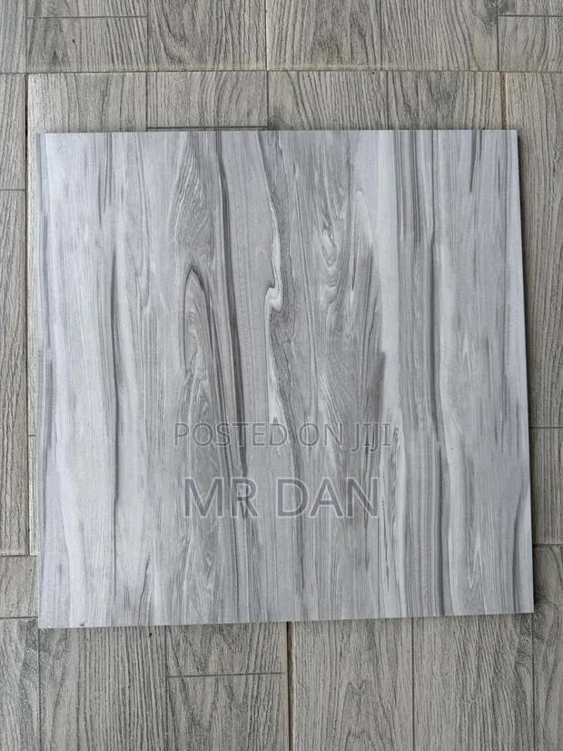 40x40 Floor Tiles Rough · Photo 2