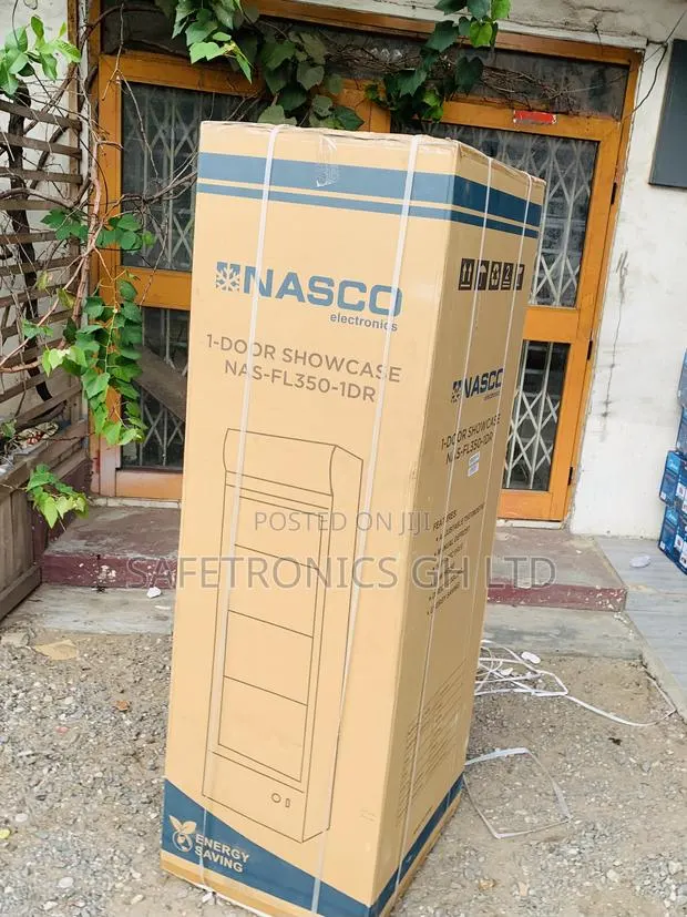 Durable Fast Nasco NAS-FL360-1DR-1 298L Single-Door Display Fridge · Photo 1