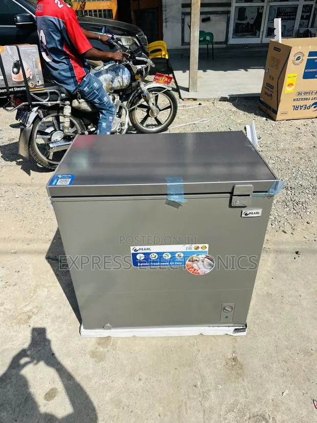 Fast Chill Single Door 200L Chest Freezer Pearl · Photo 1