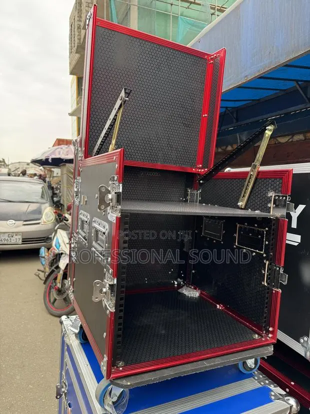 Professional 12U 3doors Amplifier Rack Flight Case · Photo 1