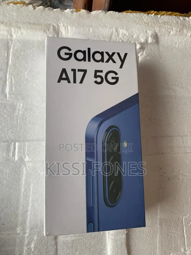 New Samsung Galaxy A17 5G 256 GB Blue · Photo 1