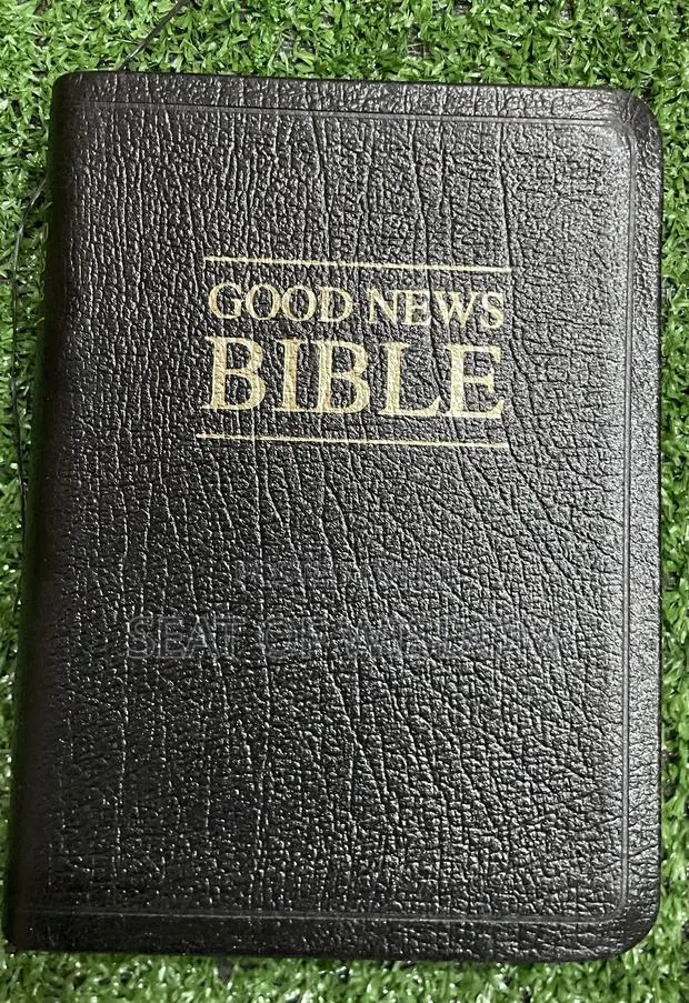 Good News Bible(Leather Back) · Photo 1