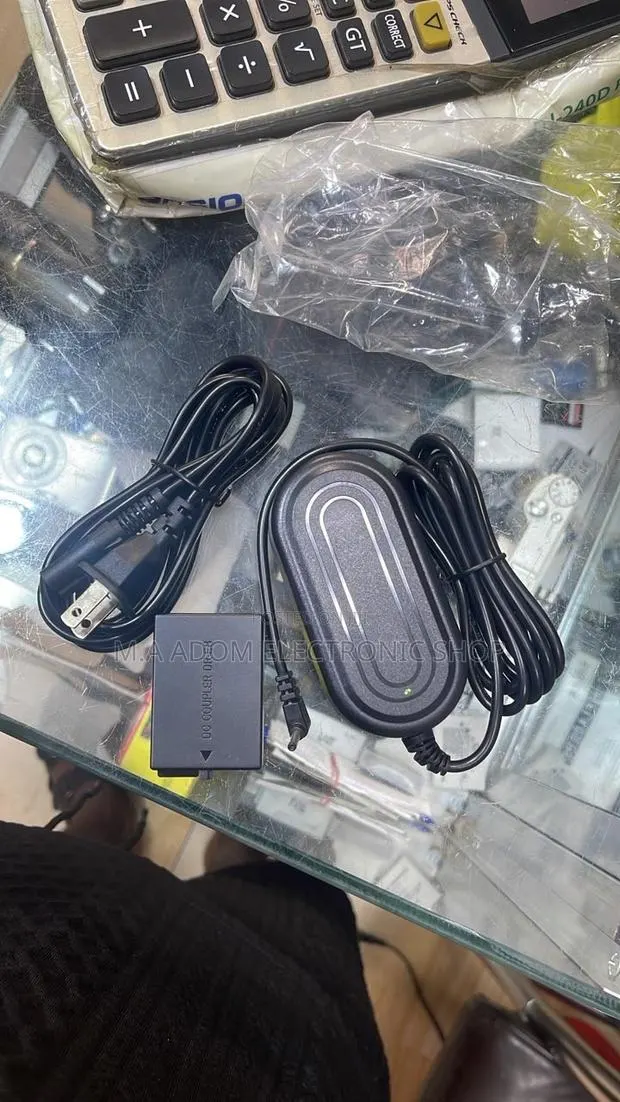 Direct Power Source E8 Dummy Battery · Photo 1