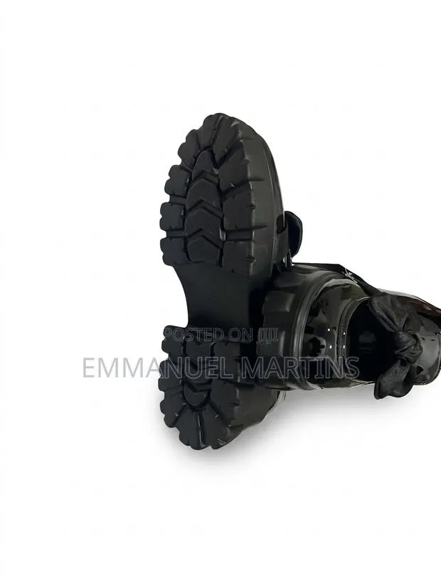 Chic Durable Hi-Way Best Back to School Shoe. · Photo 2