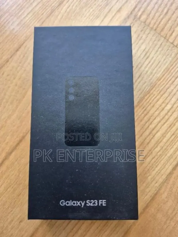New Samsung Galaxy S23 FE 256 GB Black · Photo 1