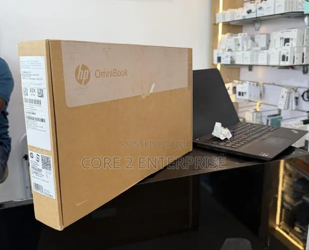 New Laptop HP OmniBook X Flip 14" 16GB Intel Core Ultra 7 SSD 1T · Photo 1